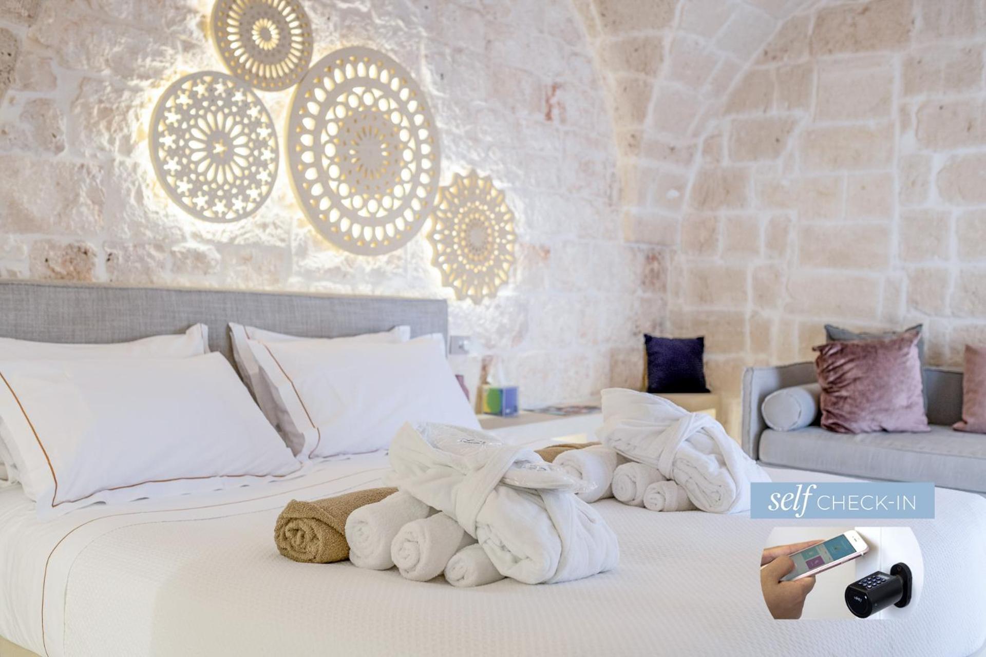 Vico Bianco Raro Smart Rooms Collection Ostuni Extérieur photo