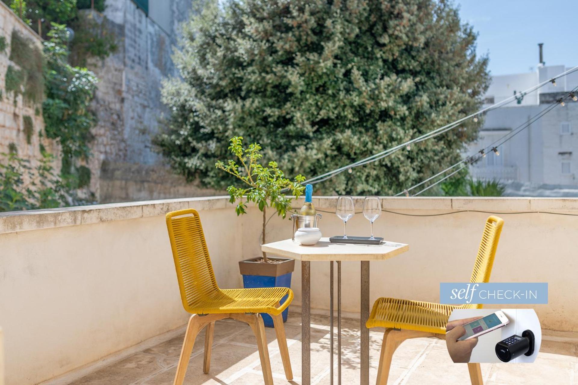 Vico Bianco Raro Smart Rooms Collection Ostuni Extérieur photo
