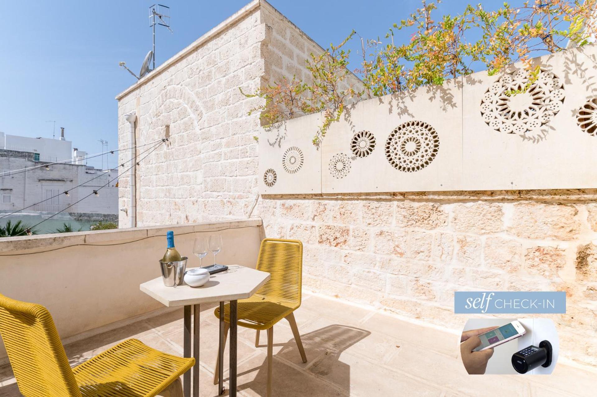 Vico Bianco Raro Smart Rooms Collection Ostuni Extérieur photo