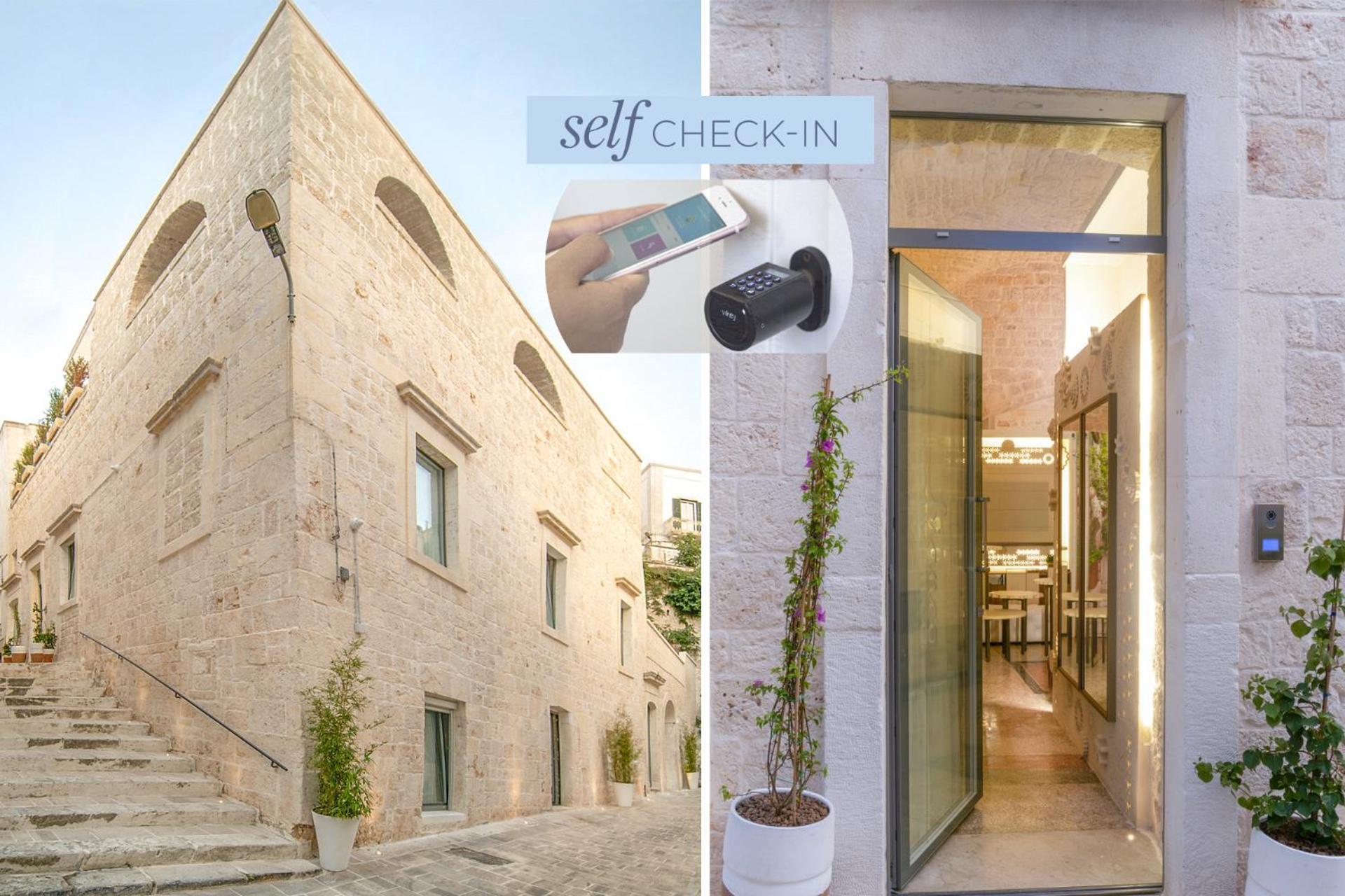 Vico Bianco Raro Smart Rooms Collection Ostuni Extérieur photo