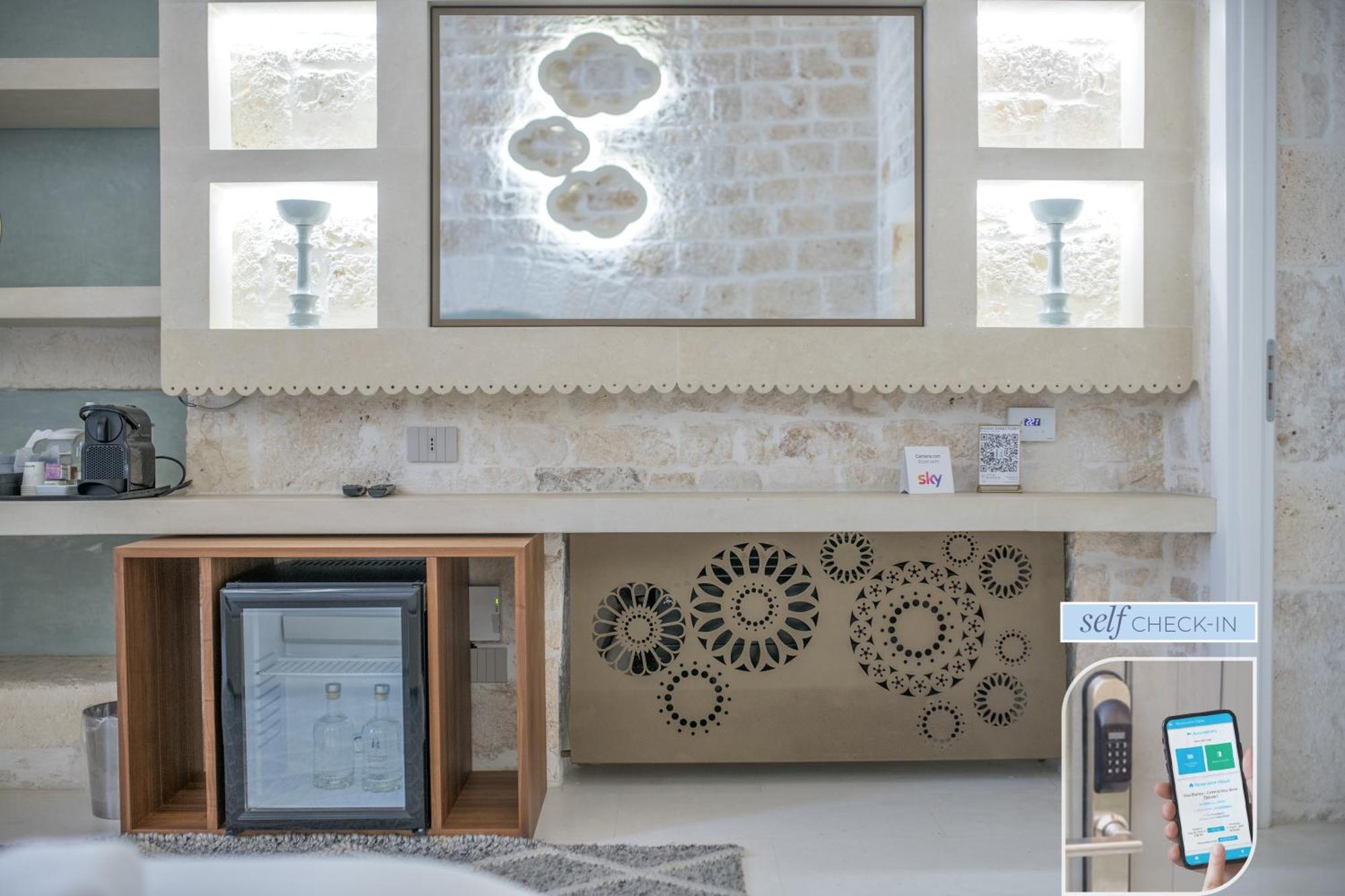 Vico Bianco Raro Smart Rooms Collection Ostuni Extérieur photo