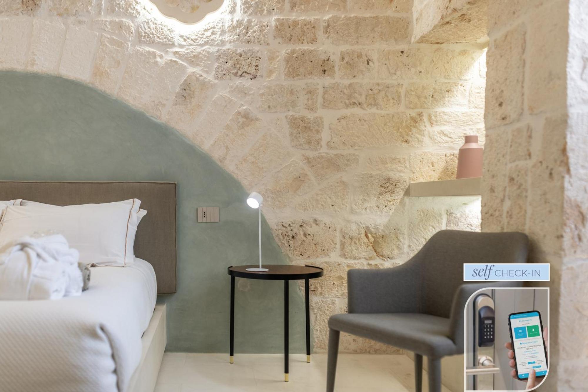 Vico Bianco Raro Smart Rooms Collection Ostuni Extérieur photo
