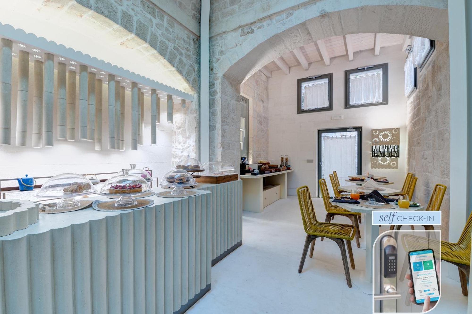 Vico Bianco Raro Smart Rooms Collection Ostuni Extérieur photo