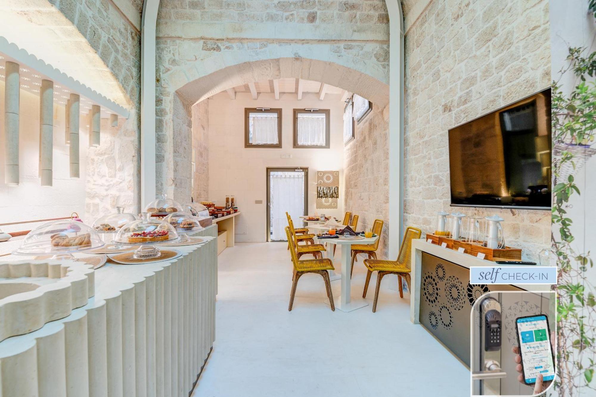 Vico Bianco Raro Smart Rooms Collection Ostuni Extérieur photo