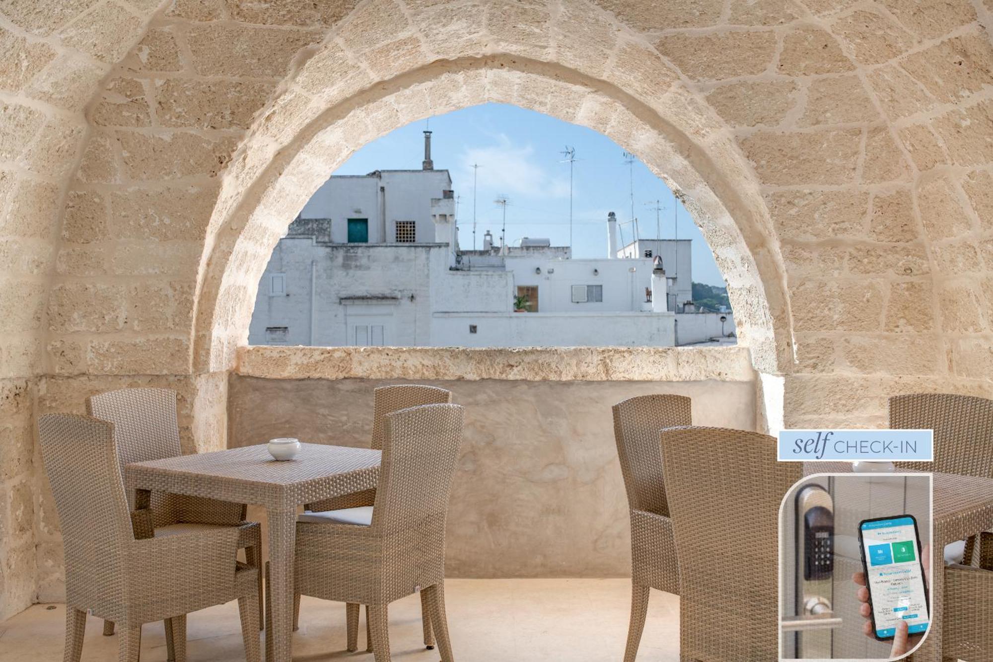 Vico Bianco Raro Smart Rooms Collection Ostuni Extérieur photo